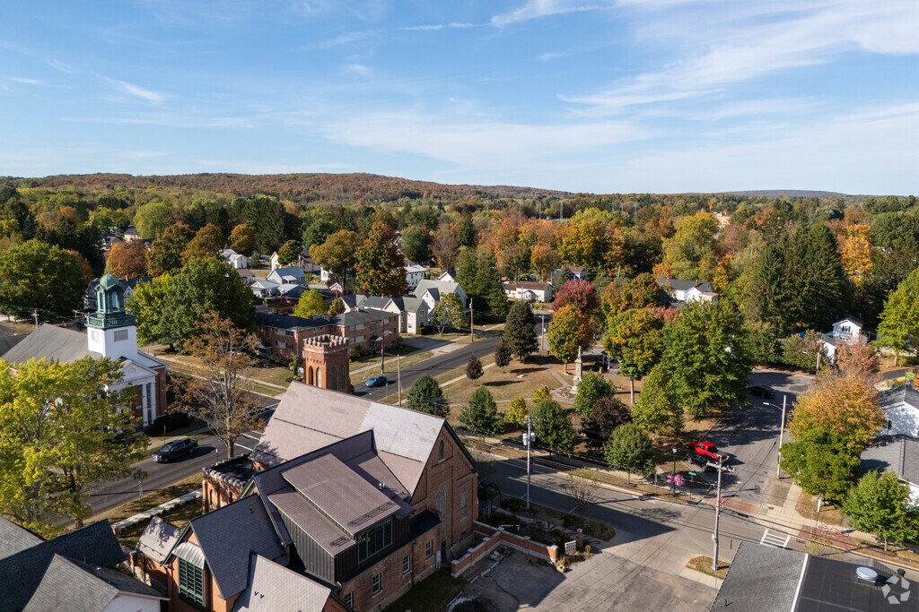 Concord has a population of around 8,300 residents as of 2020.