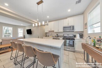 228 Calumet St Unit 2, Boston, MA 02120