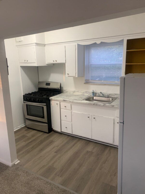 33170 Aurora Rd unit 9, Solon, OH 44139 - photo 2