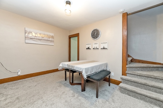 321 W Lapeer St, Lansing, MI 48933 - photo 4