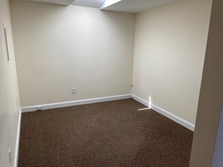 1383 Washington St, Newton, MA 02465