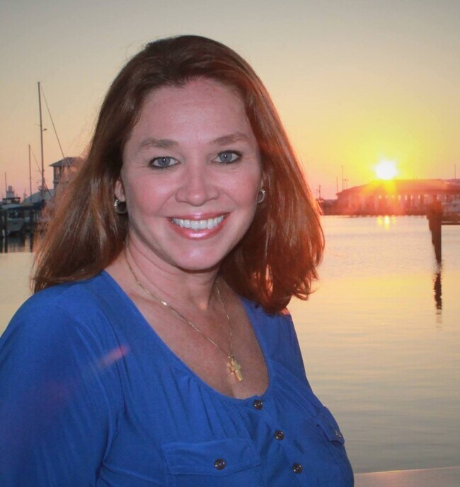 Lynn Healy