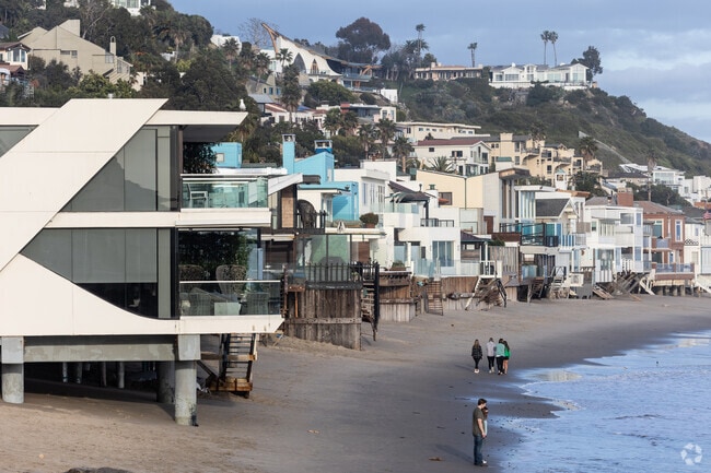 Owning an oceanfront house in Malibu is like having a piece of paradise.