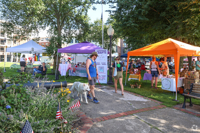 On Mondays, locals enjoy a visit to Beverly Farmers Market
