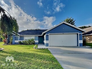 2617 Hawthorne Ln, Kissimmee, FL 34743