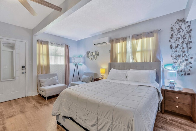 3317 W St Conrad St unit ID1324834P, Tampa, FL 33607 - photo 4