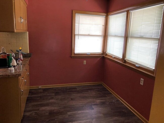 4075 N 85th St unit 4075, Milwaukee, WI 53222 - photo 5