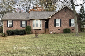 135 Candle Wood Dr, Hendersonville, TN 37075