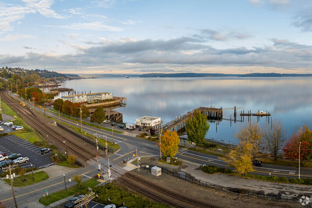 514 N 11th St, WA 98403 MLS NWM2247068