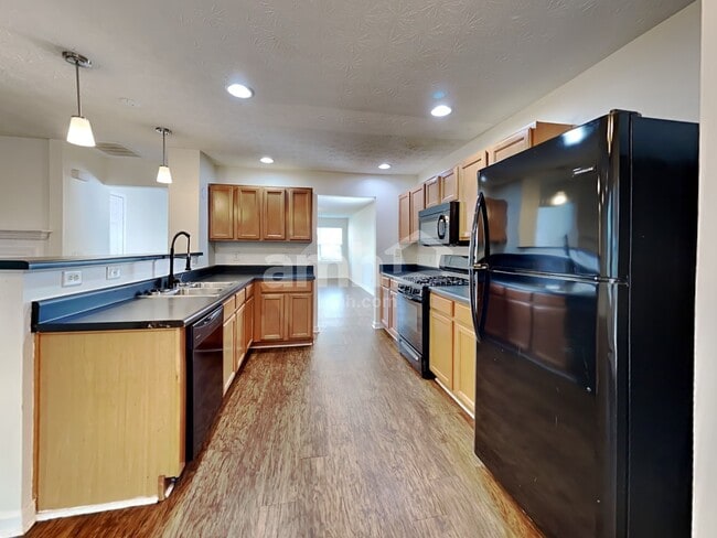 307 Meadows Ln, Canton, GA 30114 - photo 4