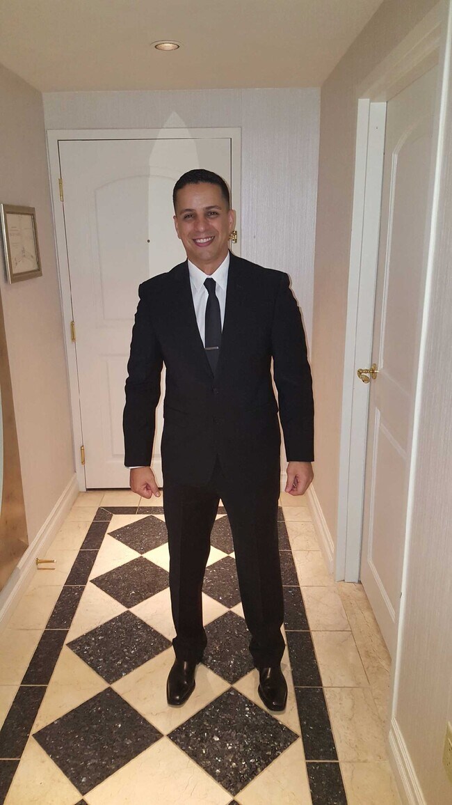 Agent Photo