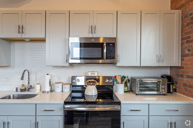 2BR, 1BA - The Residences