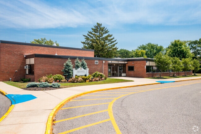 Oquenock Elementary School has a great drive way for pick up and drop off.