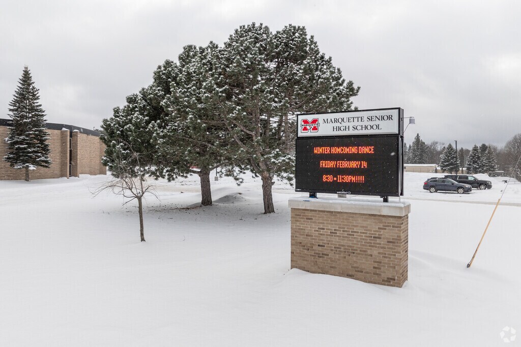 Students are challenged to excel at Marquette Senior High School.