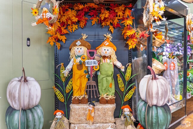 Brilliant colors make Hardin come alive in Autumn.