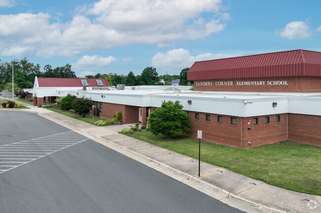 Sanders Corner Elementary School offers quality education to children living in Ashburn.