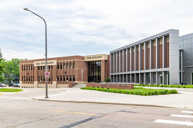 South Dakota State University serves as Brookings’ largest employer and a cultural center on the event calendar.