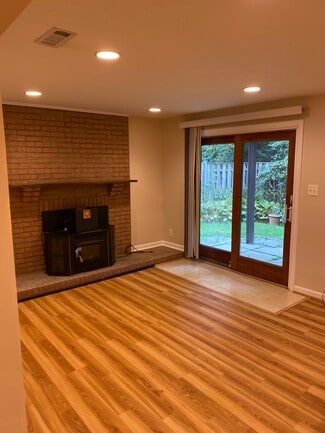 19628 Club Lake Rd, Gaithersburg, MD 20886