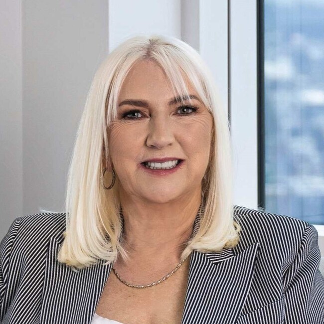 Agent Photo