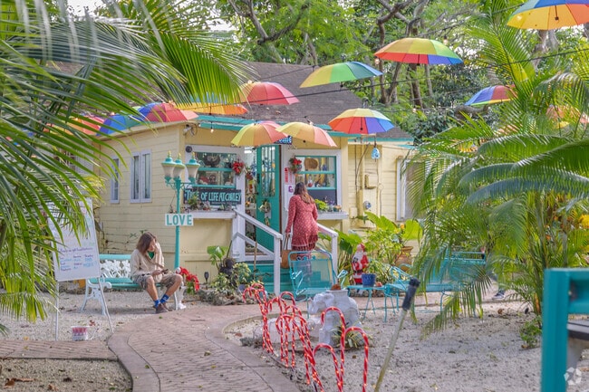 Explore the fun at Cauley Square near Waterstone, FL.