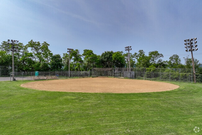 Below Finevew Overlook is Fineview Fields, for any baseball athletes.