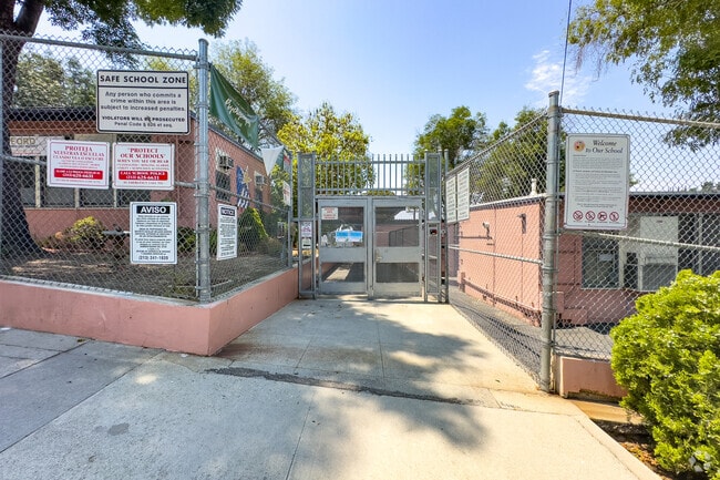 Clifford Street Elementary School