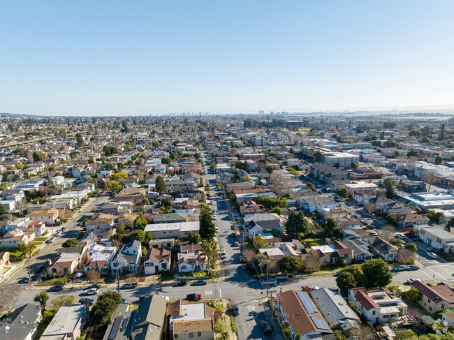 From certain parts of Garfield there are stunning views of Downtown Oakland.