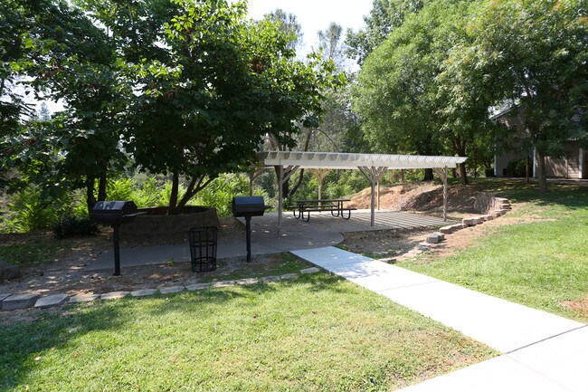 Berryhill, Grass Valley, CA 95945 - photo 5