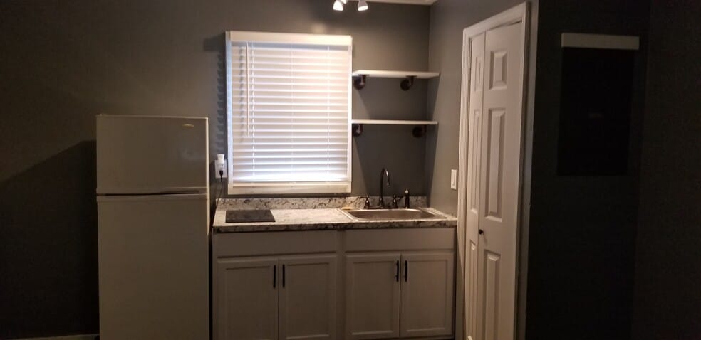 806 Ewing Blvd unit D, Murfreesboro, TN 37130 - photo 1