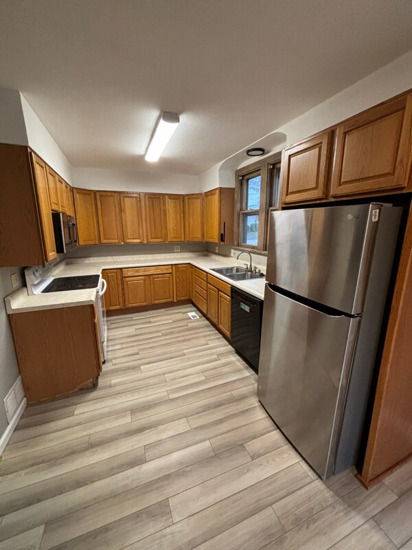 601 Hillsboro Ave unit 601 HIllsboro A, Edwardsville, IL 62025 - photo 2