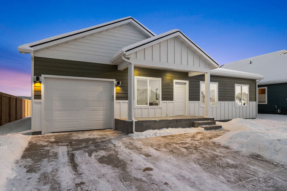 Elkhorn_exterior_twilight3