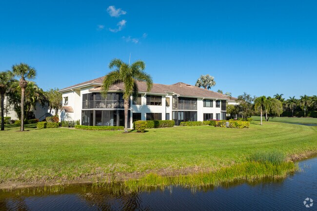 There are condominiums with lake views in Gleneagles neighborhood.