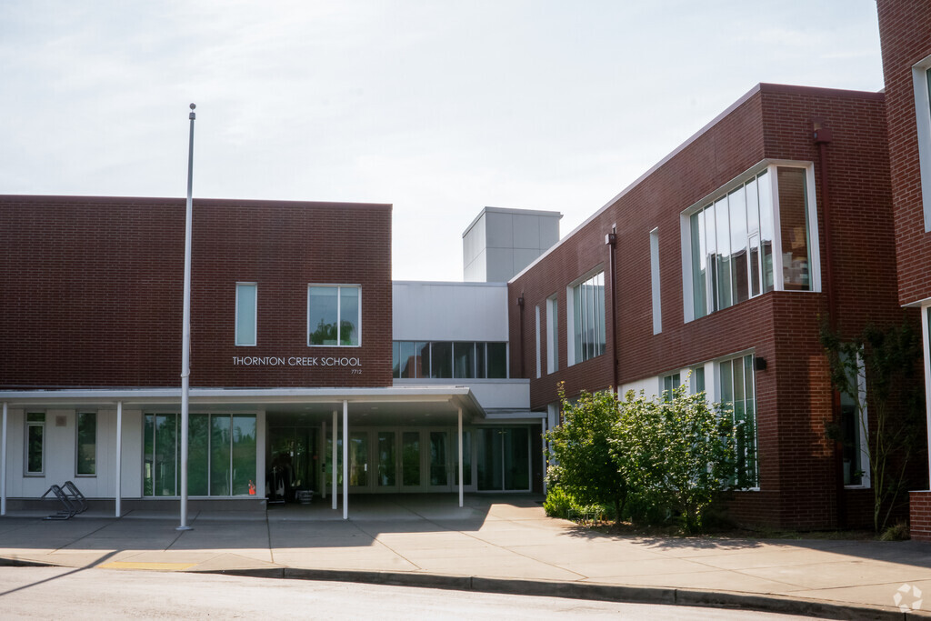 A wide/entry shot for Thornton Creek Elementary School.