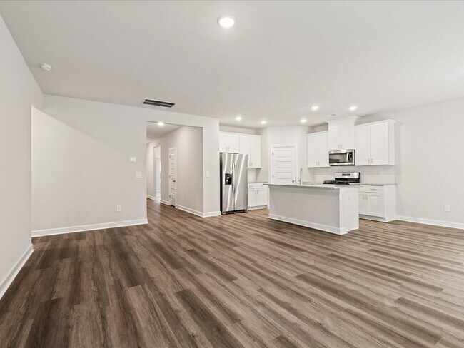 1608 Switchback Cir, Moore, SC 29369 - photo 7