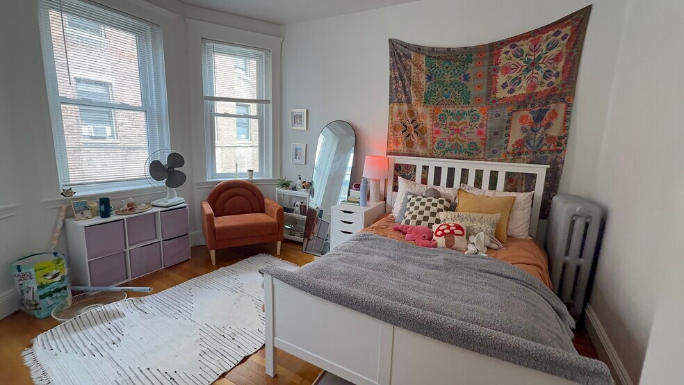 65 Park Dr unit 6, Boston, MA 02215 - photo 1