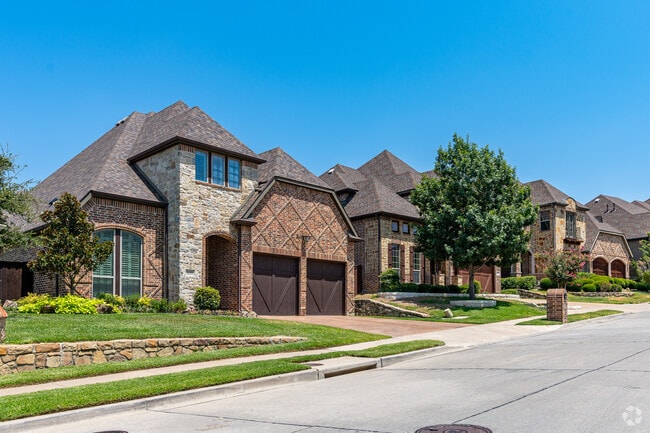 Buyers can choose to purchase traditional brick homes in Arts District in Irving.
