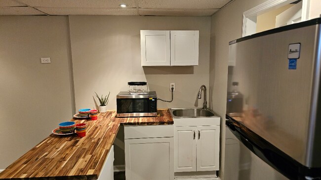 8165 Lyle Ave NE, Leeds, AL 35094 - photo 3