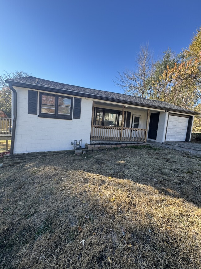 3514 Monterey St, Saint Joseph, MO 64507