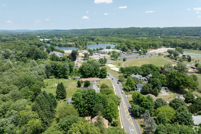 Horseshoe Lake lies at the center of beautiful Succasunna, NJ.