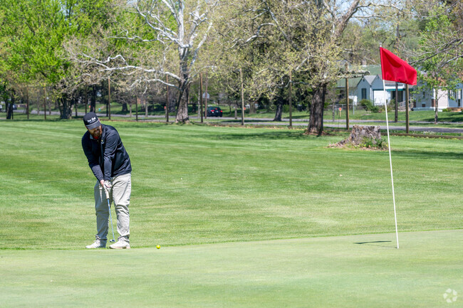 Stringtown residents enjoy golfing when the weather is warm.