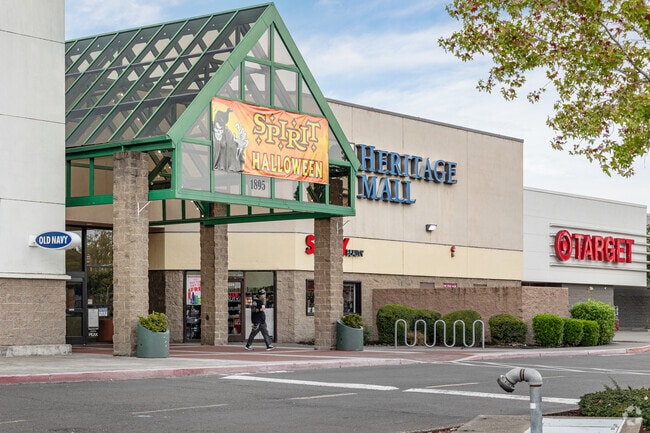 The Heritage Mall is the only mall in the area minutes from East Albany, OR.