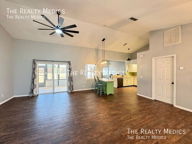 2601 Bridle Dr, Plant City, FL 33566 - photo 7