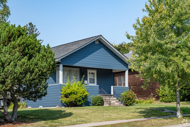 Front porches can be found on many of the homes throughout Lakeside-Lester Park.