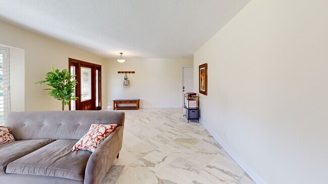 815 Berkeley St, Boca Raton, FL 33487 - photo 2