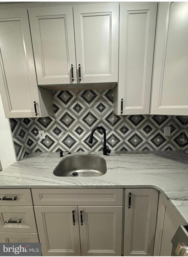 321 Loney St unit 320 unit C, Philadelphia, PA 19111 - photo 4