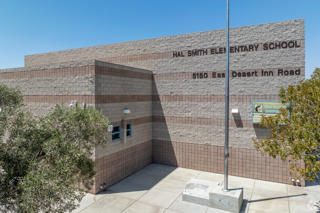 The student population of Hal Smith Elementary School is 731.