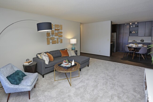 2BR, 1 1/2BA - 952 SF