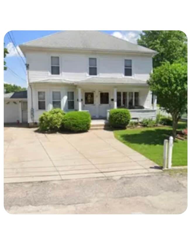 57 Bates Ave Unit Second floor unit, Coventry, RI 02816