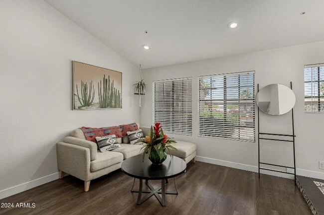 8625 E Belleview Place unit 1092, Scottsdale, AZ 85257 - photo 6