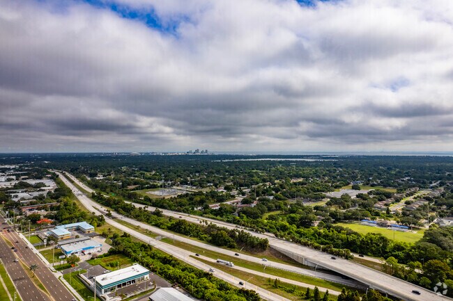 The Maximo Moorings neighborhood has quick interstate access to St. Petersburg, Florida.